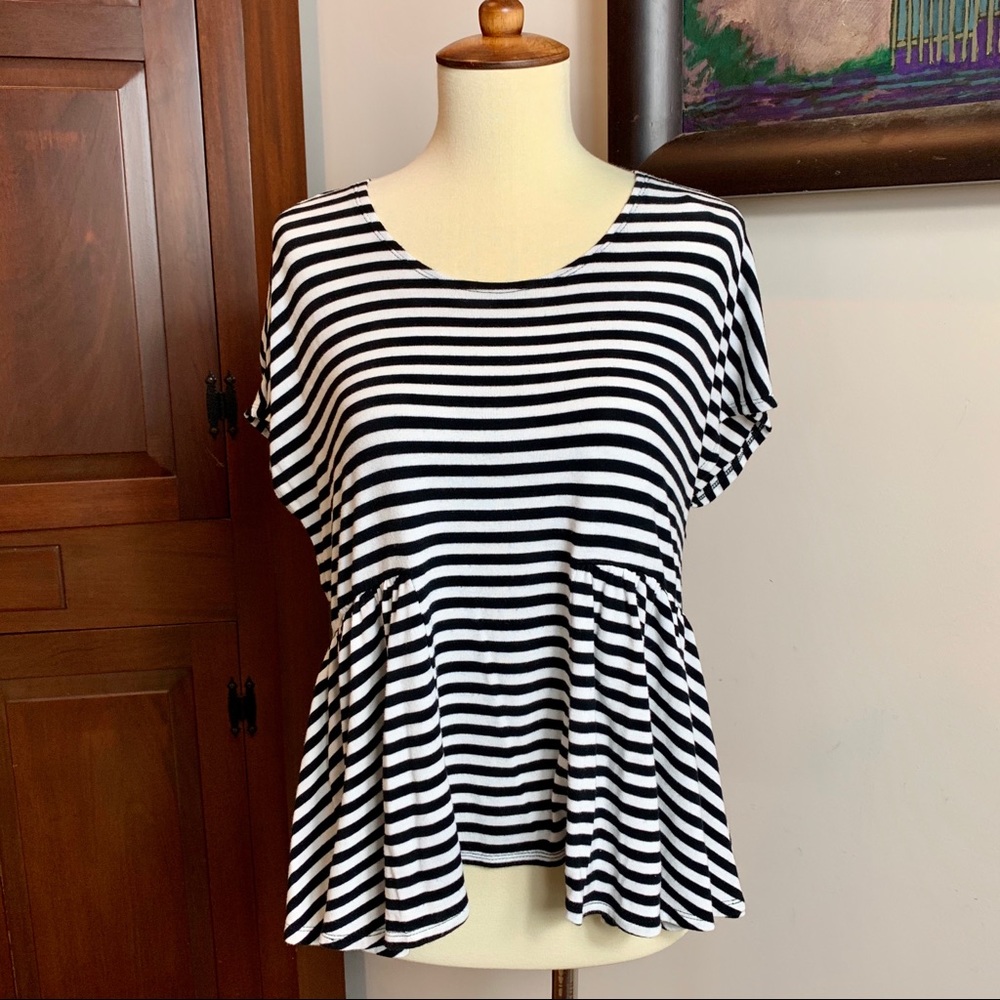 Lovers + Friends black white stripe ruffle shirt M
